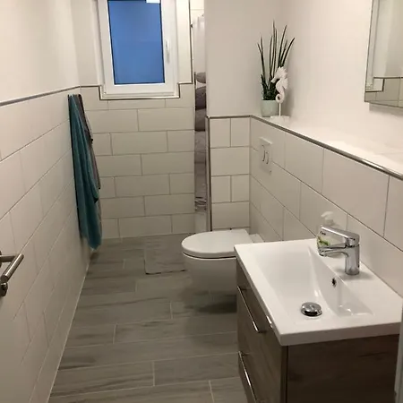 Διαμέρισμα 1,5 Zkb Im Odenwald, An Der Bergstrasse Mit Tollem Ausblick *