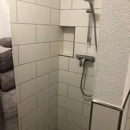 Διαμέρισμα 1,5 Zkb Im Odenwald, An Der Bergstrasse Mit Tollem Ausblick *